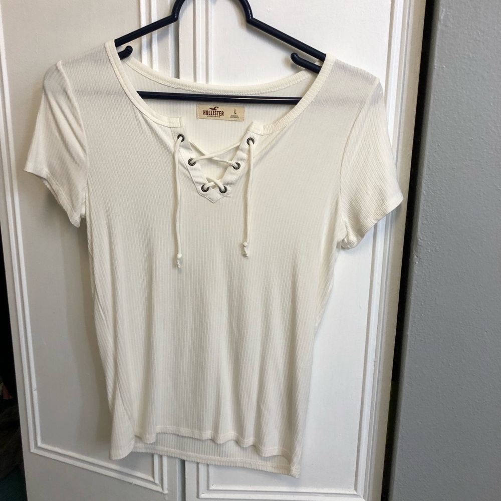 White hollister shirt